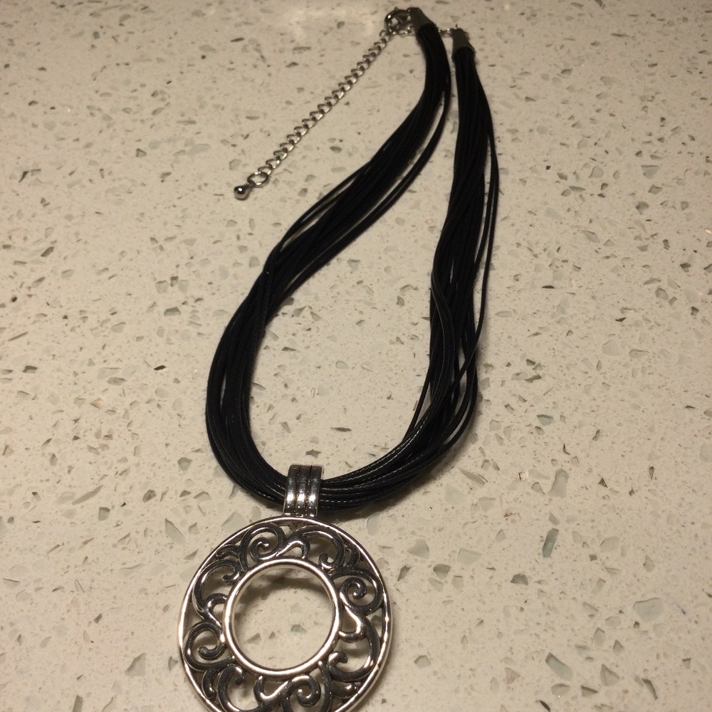 Premier Designs Black and Silver Necklace